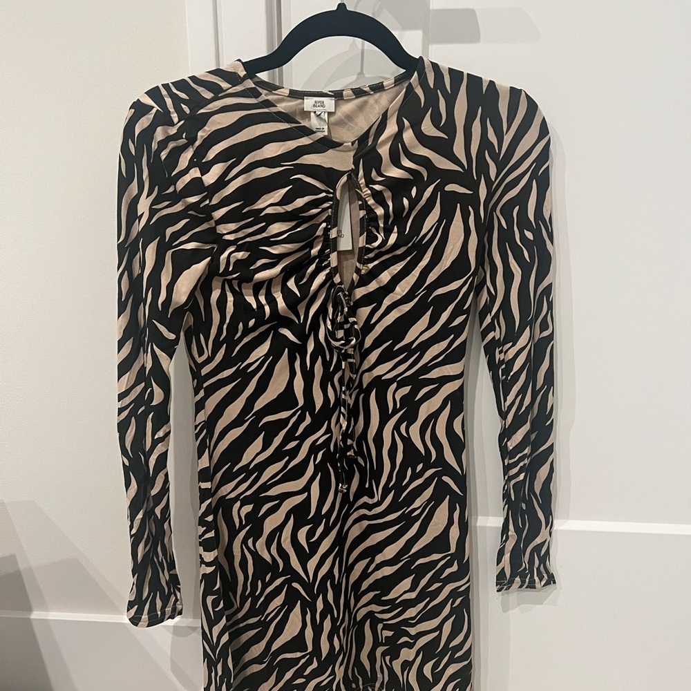 NWT river island size 8 UK sizing